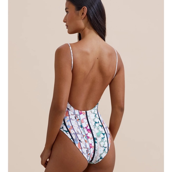 Stonefox Surya in Origami Floral Striped One Piece
NWT
Liner attached - Picture 3 of 7